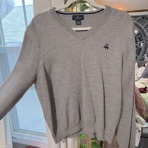 BROOKS BROTHERS GRAY SWEATER